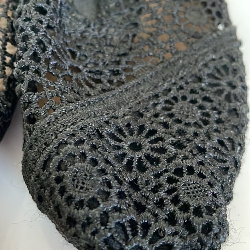 EUC! Toms Alpargata Moroccan Crochet - Size 6 - Picture 3 of 8